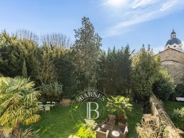 Demeure de caractère début XX siècle - 309 m² - 6/7 chambres - Studio indépendant - Terrain 924 m² -