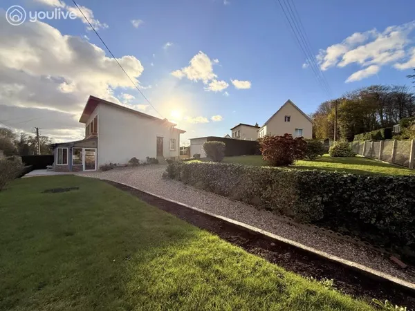Saint-Valery-en-Caux — Maison à rénover + 636 m² de jardin — Emplacement rare