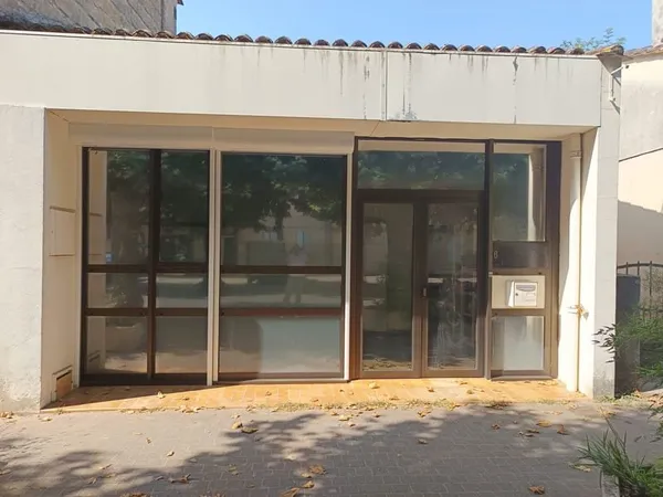 Maison mitoyenne dans un village attractif