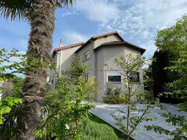 Maison 6 pièces 154 m²