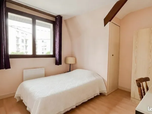 Chambre 11m2 dans une maison à Villejuif