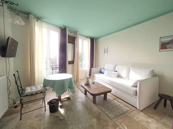 STUDIO - RUE PIAT