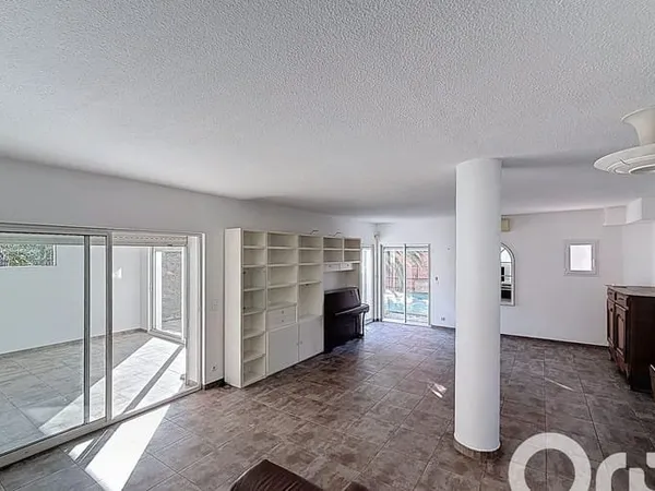 Maison 5 pièces 187 m²