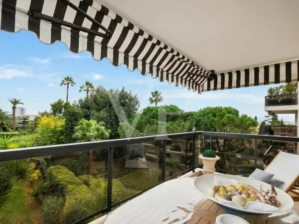 Cannes Oxford - L'excellence au coeur d'un parc classé