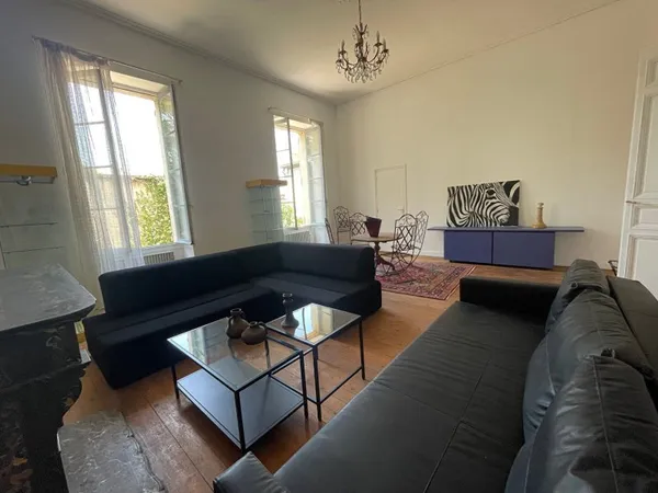 Appartement 6 pièces 150 m²