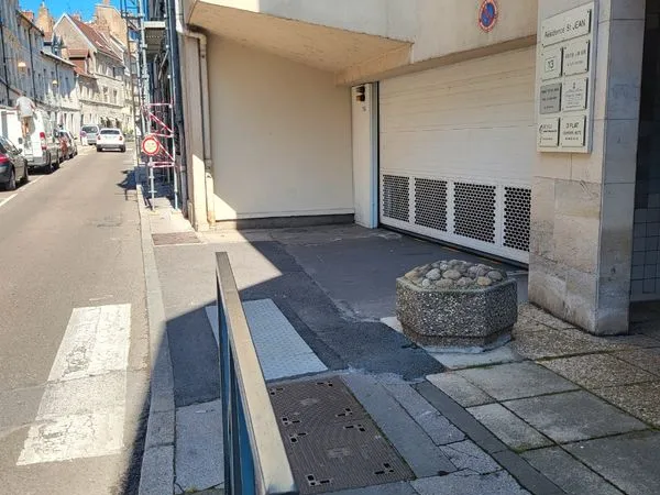 Place de parking à loyer