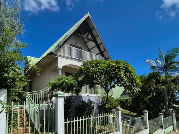 Maison 5 pièces 172 m²
