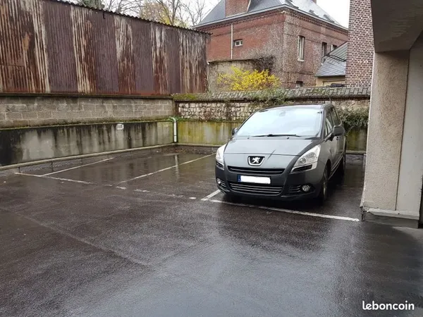 Place de parking proche Saint Sever