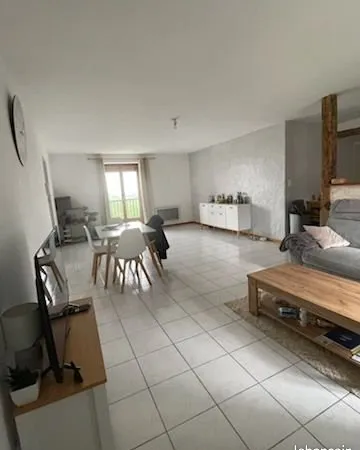 A louer T3 à Laplume avec Garage