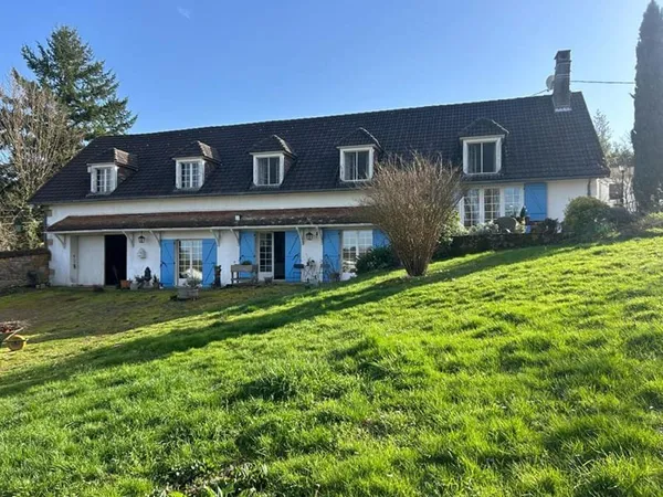Saint Benin Des Bois Splendide maison 7 pièce(s) 194 m2
