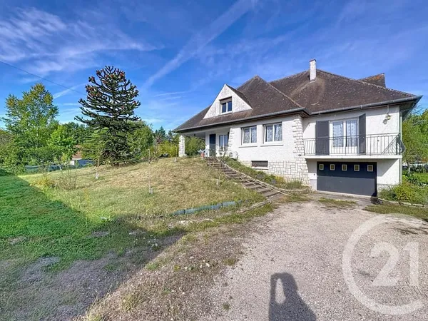 Maison 6 pièces 196 m²