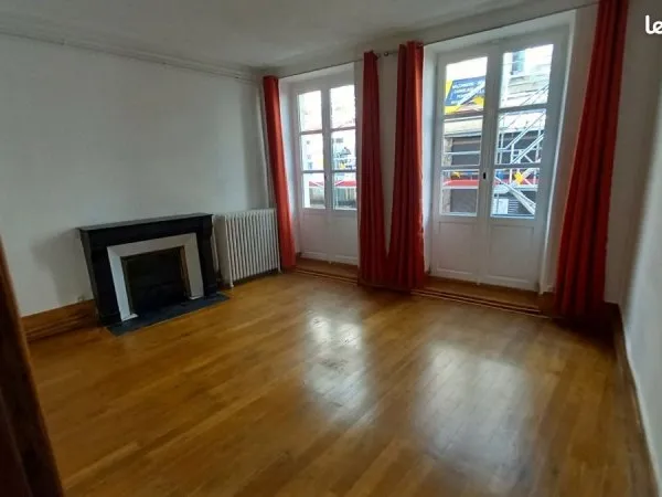Grand 5 pièces 3 chambres zone piétonne