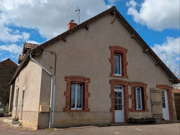 Maison ancienne rénovée proche de la vallée de l'Ouche