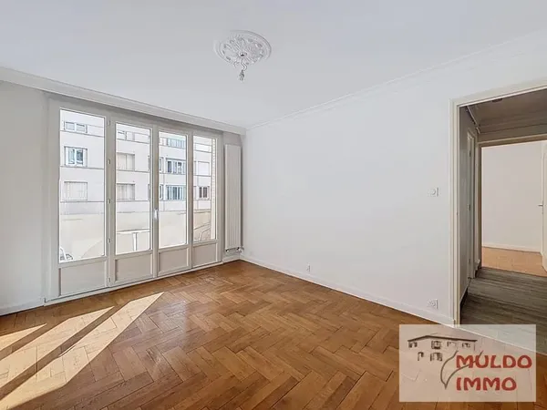 T3 de 54 m² entre Charpennes et République