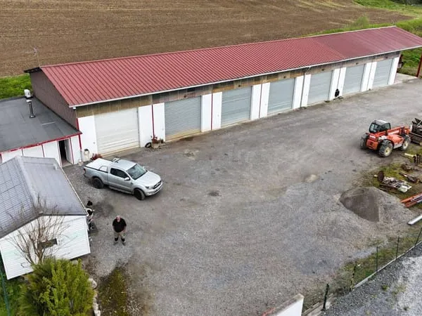 Local d'activité 450 m²