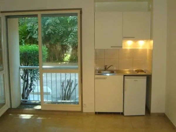 Studio 1 pièce 20 m²
