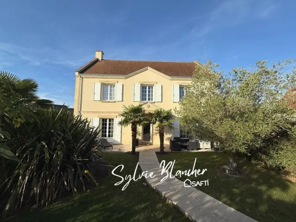 MAISON 197 M2 - 7 PIECES - 5 CHAMBRES - TERRAIN 1 100 M2