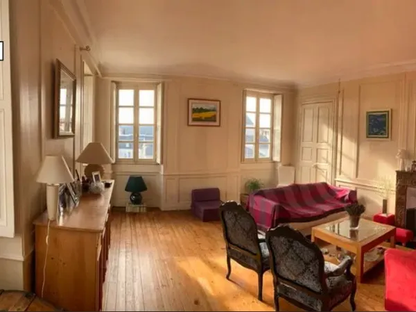 Location appartement 150m², T5, Nantes Château/Gare