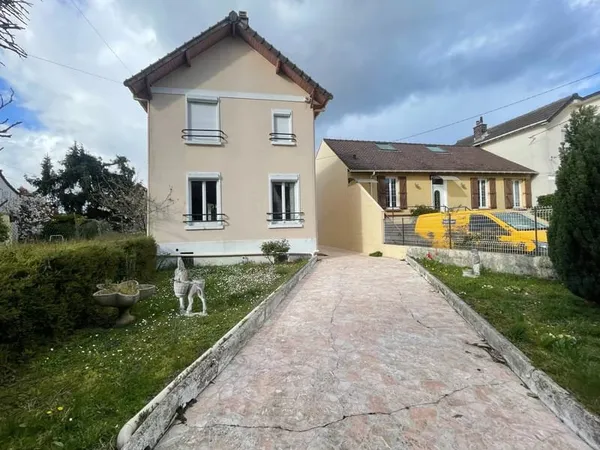 MONTFERMEIL FRANCEVILLE