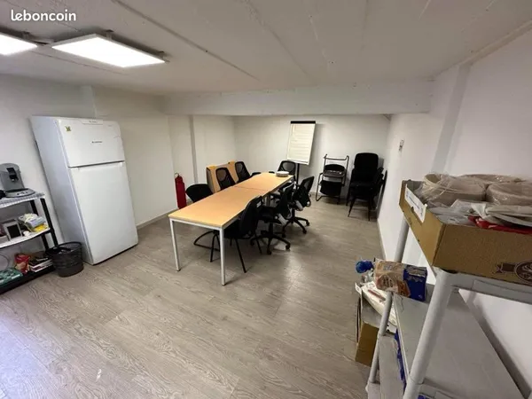 Bureau et espace de travail Location Pau  40m² 300€
