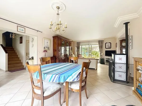 Maison 6 pièces 142 m²