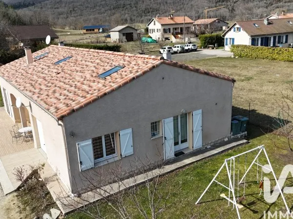 Maison 9 pièces 207 m²