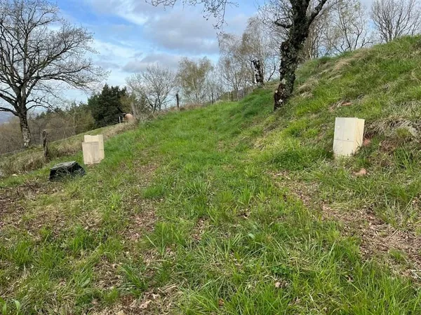 Pruines Parcelle de terrain à bâtir de 691 m2
