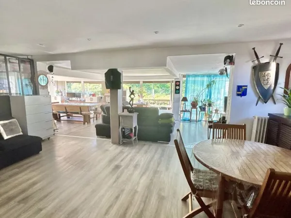 Maison 5 pièces 150 m²