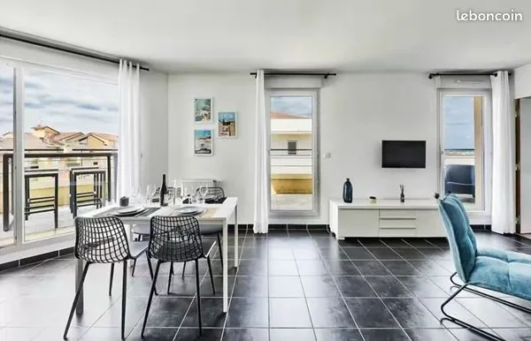 🏡 Appartement T2 53 m² - dernier étage - balcon filant - garage