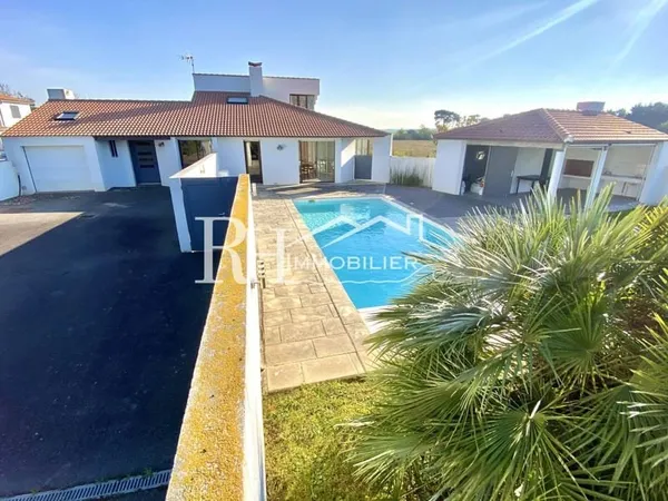 Maison 5 pièces 166 m²