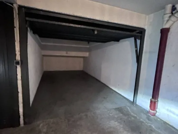 Parking 9 m²