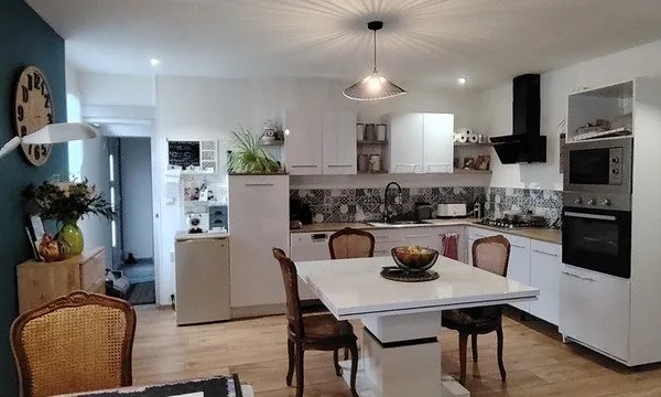 Maison à vendre 10 pièces SAINT GENEROUX (79)