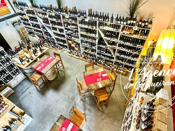 Fonds de commerce brasserie bar & cave a vins 200 m2 idealement situe dans une zone artisanale dans 