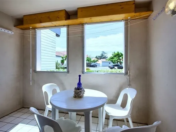 Arcachon -T3 de 41 m² avec loggia et parking, à deux pas du Bassin