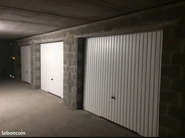Stockage Location Paris   11000€