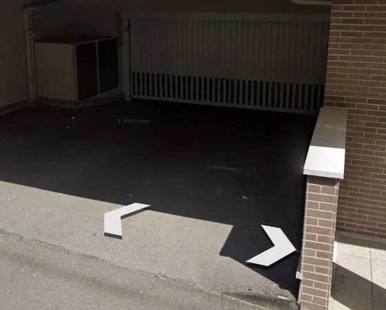 Garage/Parking
