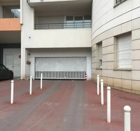 Parking 14 m²