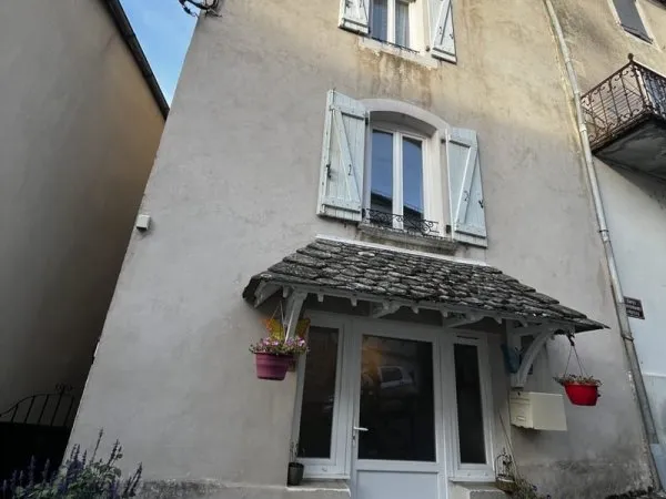 Maison village