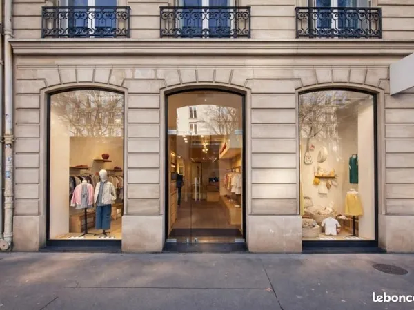 Commerce 68 m²