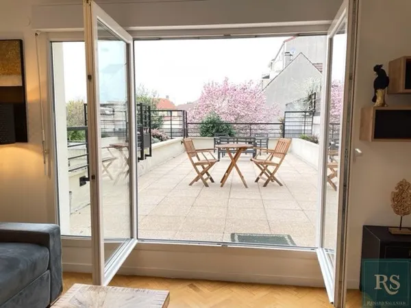 ANTONY STUDIO MEUBLE HAUT DE GAMME - TERRASSE PRIVATIVE DE 3