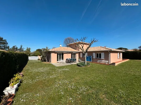 MAISON F5 143m² à SAINT SAUVEUR 431000