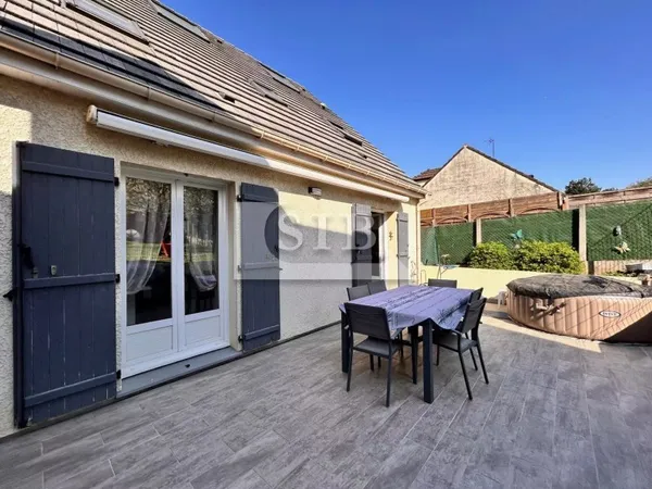 Maison familiale 6 pièces avec garage -109 m²