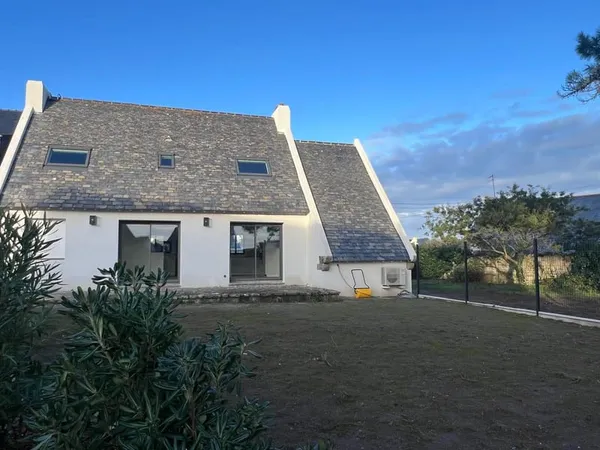 Maison de charme à deux pas des commerces et de la plage.