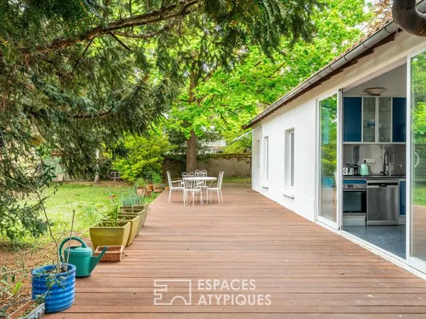 Maison de plain-pied avec terrasse et jardin au quartier des Buttes