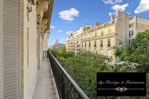 Appartement 7 pièces 310 m²