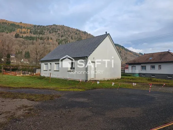Maison individuelle plain-pied 85 m2 sur 9 ares de terrain plat
