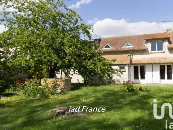 Maison 7 pièces 230 m²