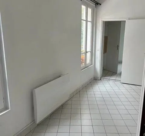 Studio 1 pièce 24 m²