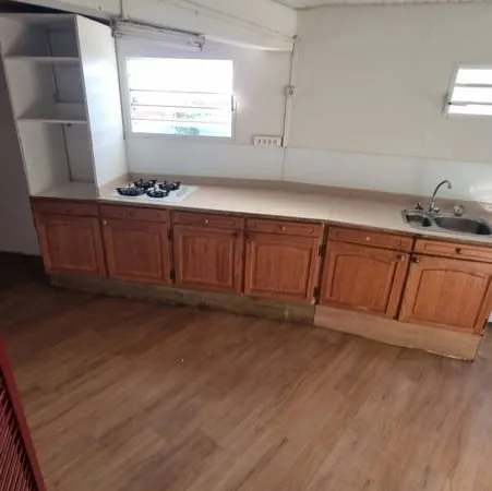 Loue maison f2