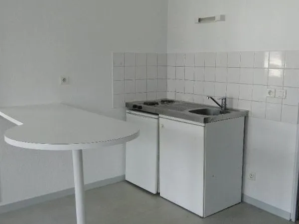 Studio 1 pièce 28 m²